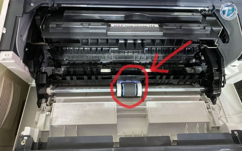 Máy in Canon 2900 bị kẹt giấy nửa tờ